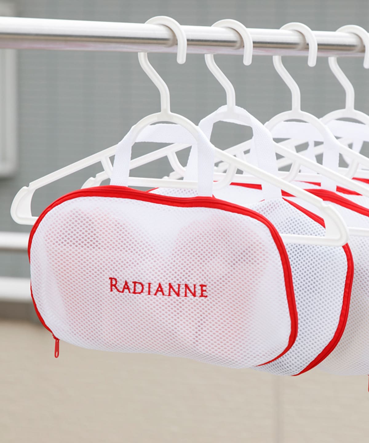 
                  
                    ブラジャー専用洗濯ネット
                  
                