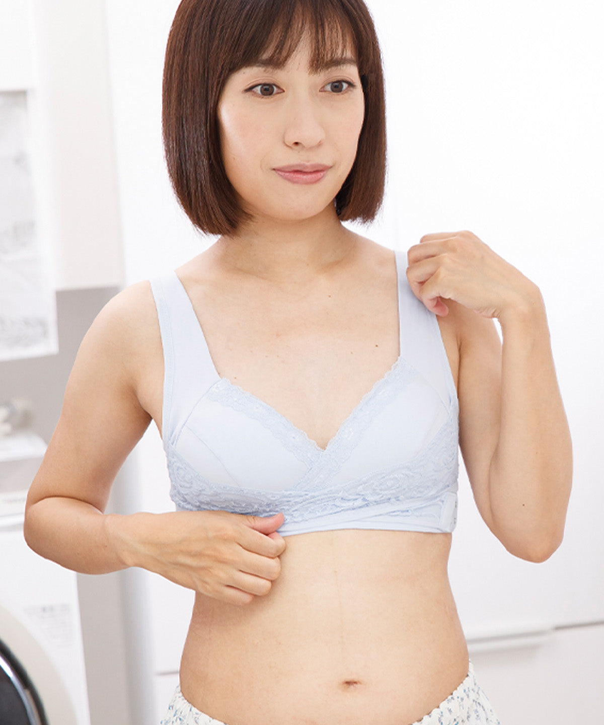 
                  
                    リフトアップマタニティブラ
                  
                